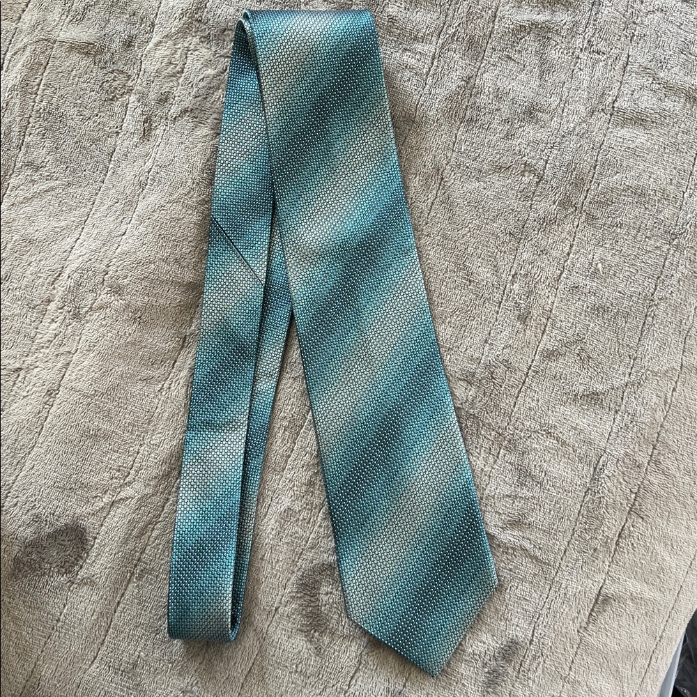 ❤️Pronto Uomo Blue Tie 100% Silk NWT